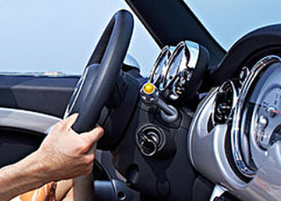 这些物品在夏日车内必须拉入“黑名单”