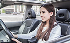 安全带这么系 才更加安全